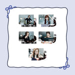 LE SSERAFIM - [HOLIDAY HOUSE] 2026 SEASON’S GREETINGS MD CARD COVER STICKER