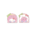 (PRE-ORDER) KEY - [KEY X HELLO KITTY] POP-UP STORE OFFICIAL MD METAL BADGE SET