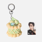 (PRE-ORDER) XIAOJUN - [ARTIST BIRTHDAY] OFFICIAL MD CROCHET MINI CAKE KEYRING