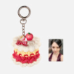 (PRE-ORDER) HYOYEON - [ARTIST BIRTHDAY] OFFICIAL MD CROCHET MINI CAKE KEYRING