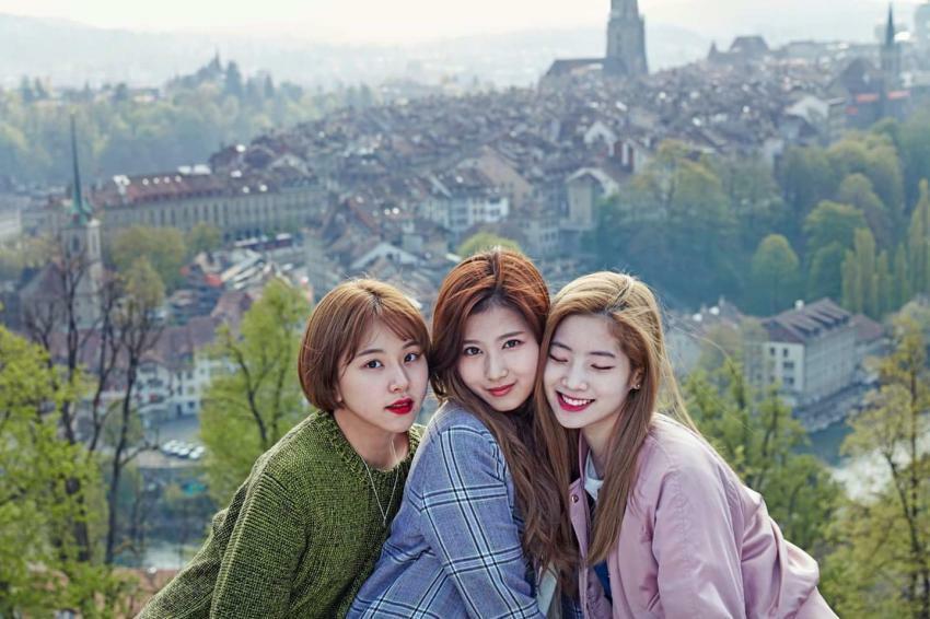 韓国購入品　TWICE IN SWITZERLAND Twice - [Twice TV5:Twice In Switzerland] (MD SET