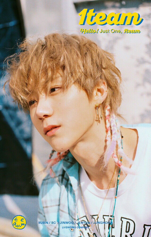【中古】 1TEAM / 1st Mini Album: Hello! 1ST MINI ALBUM : HELLO! (incl. 80-page booklet, 6-page lyric