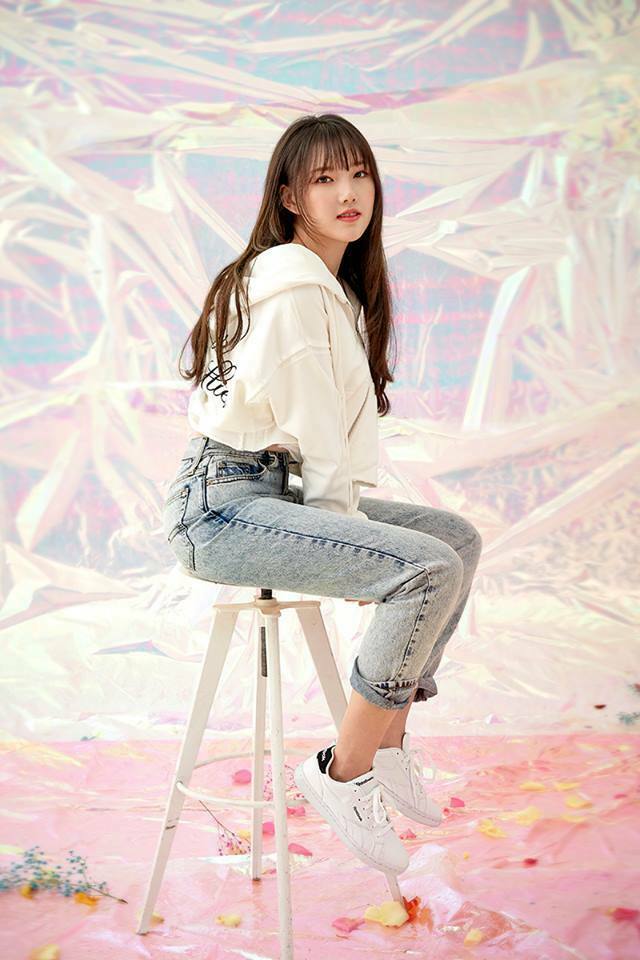 【タワレコ トレカ付き】GFRIEND 1st Photobook GFRIEND、初のフォトブック4月25日発売 - TOWER RECORDS ONLINE