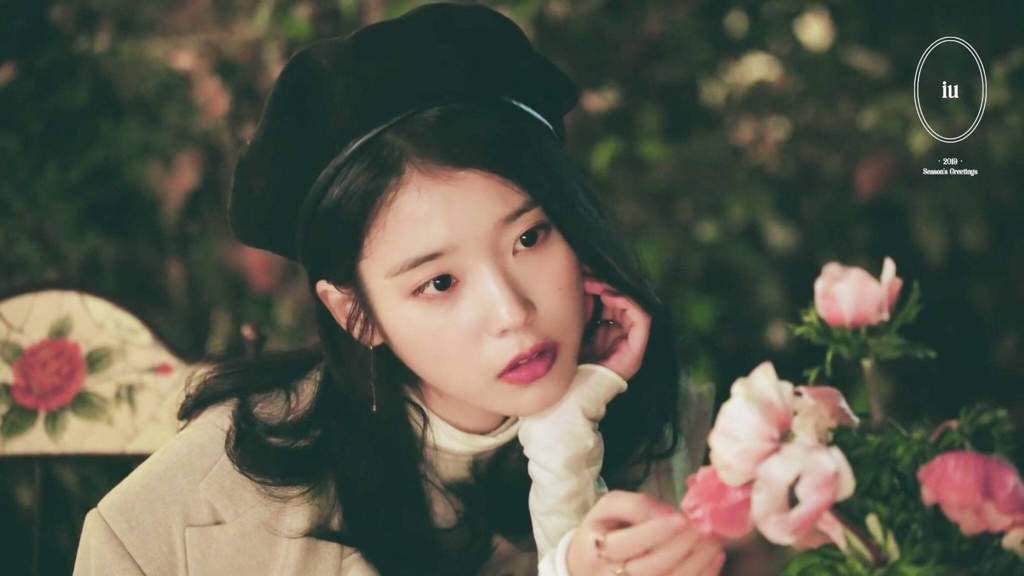 IU - [2019 Season's Greetings] – kpopalbums.com