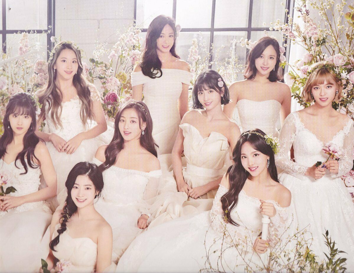 【輸入版】ＴＷＩＣＥ　２ＮＤ　ＴＯＵＲ　Ｔｗｉｃｅ　Ｌａｎｄ　ＺＯＮＥ２：Ｆａｎｔａｓｙ　Ｐａｒｋ（Ｂｌｕ－ｒａｙ　Ｄｉｓｃ） Twice 2nd Tour TWICELAND ZONE Fantasy Park Blu-ray 2 disc