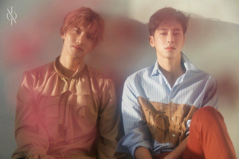 'K-POP Emperor' TVXQ, 15th anniversary special album 'The Truth of Love' released on December 26th! The special album 'New...